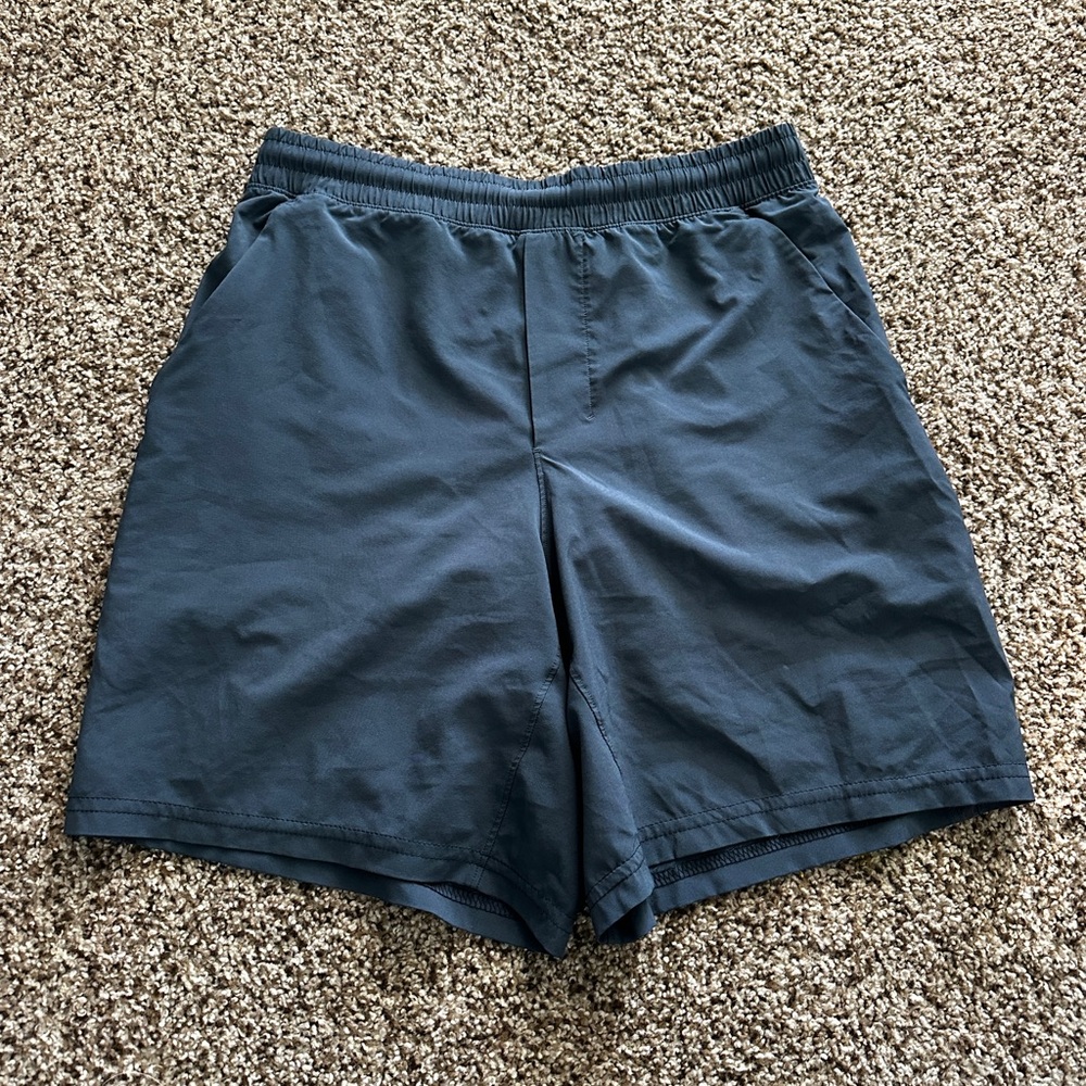 Men’s lululemon 7” pace breaker shorts
